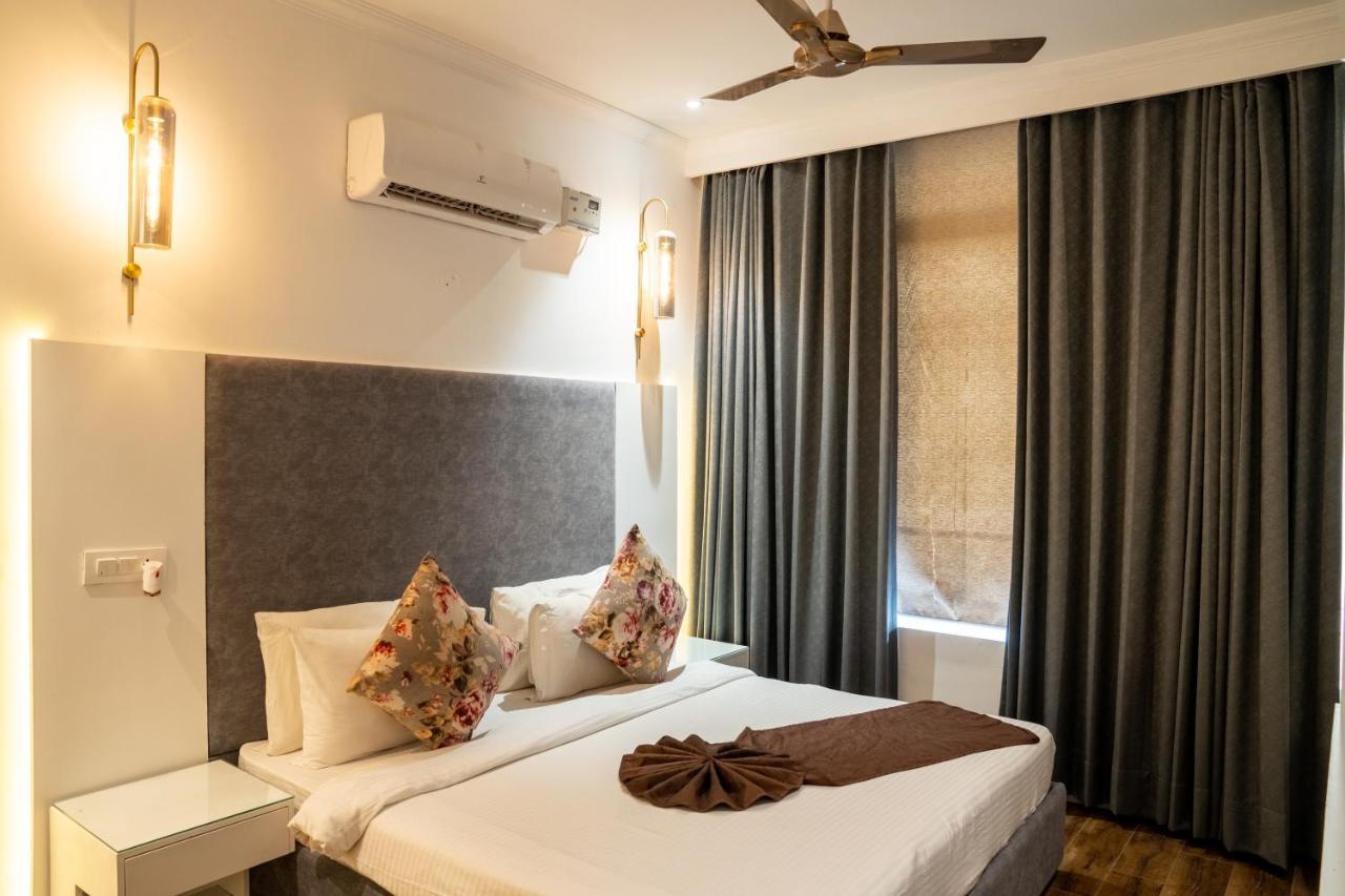 Redwood Resort Панчкула Екстериор снимка