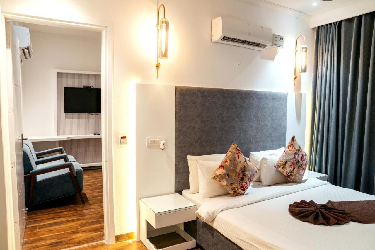 Redwood Resort Панчкула Екстериор снимка